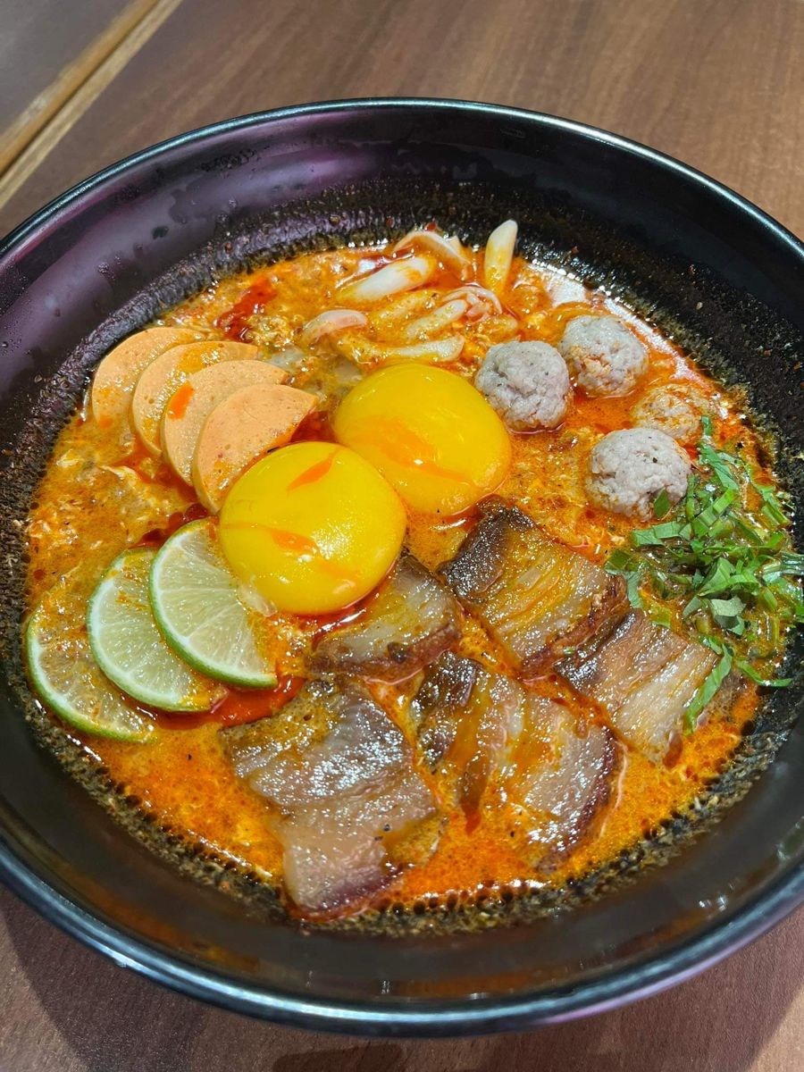 Tom Yam Noodle